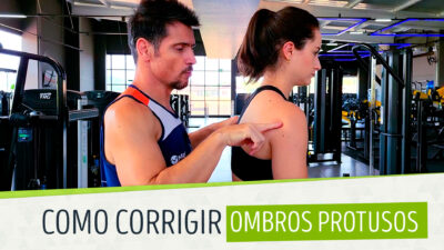 Ombros_protusos_desvio_postural_treino_em_foco